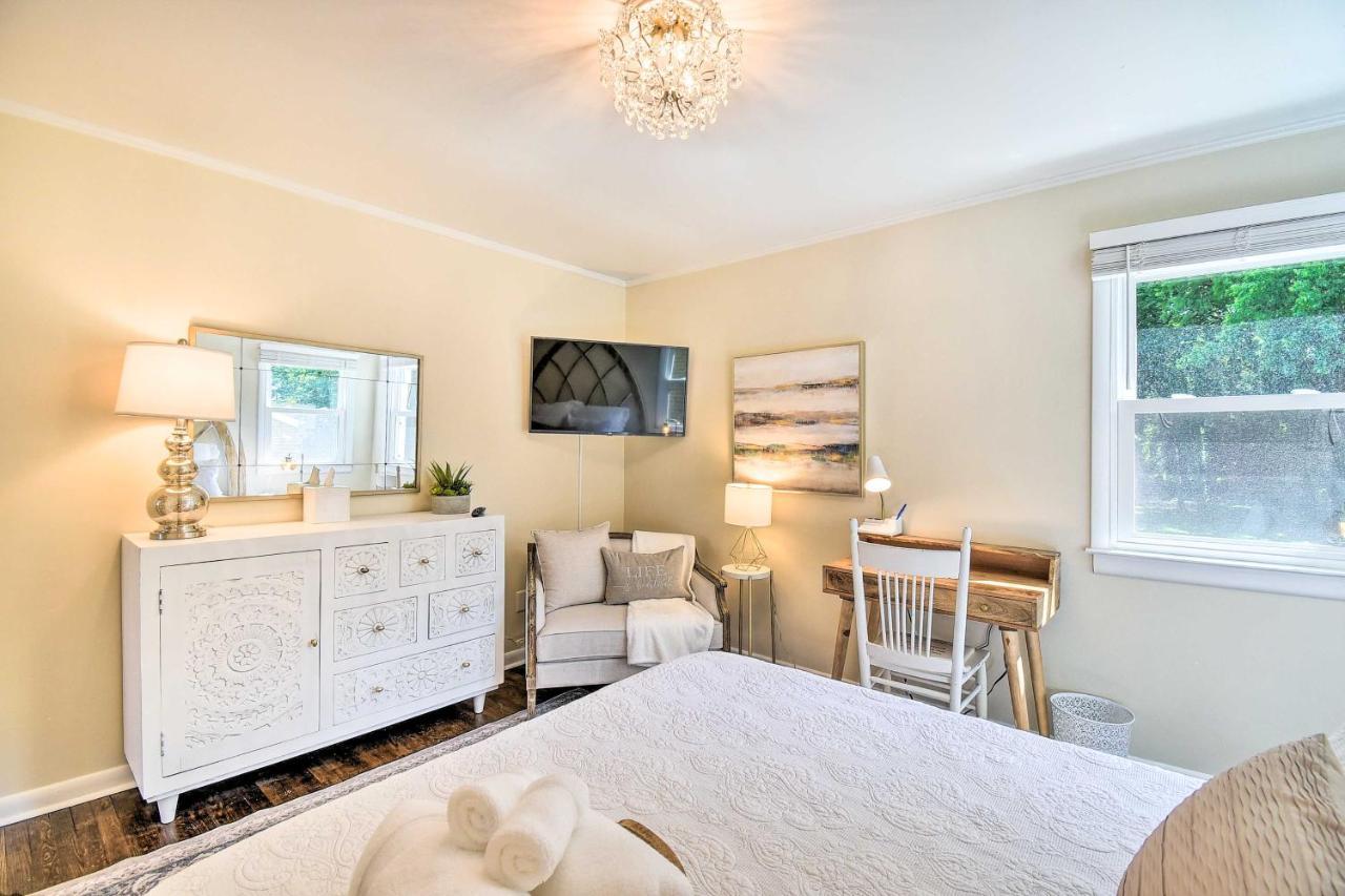 Charming Hampton Home With Yard 2 Mi To Beach! Екстер'єр фото