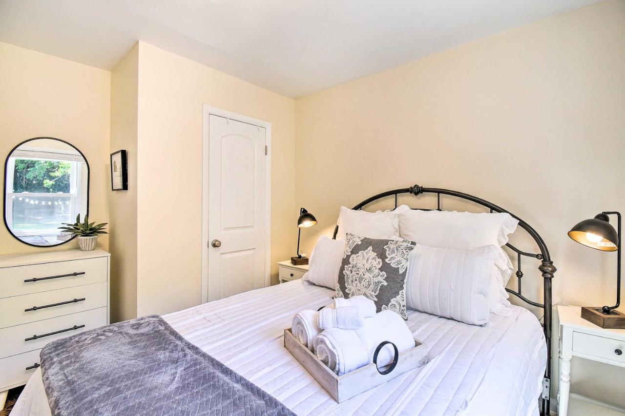 Charming Hampton Home With Yard 2 Mi To Beach! Екстер'єр фото